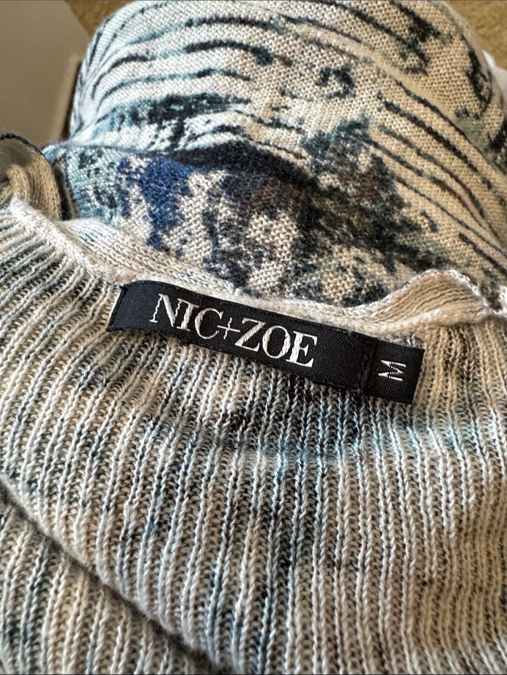 Nic+Zoe‎ Abstract Print Lightweight Knit Sweater Top Blue Gray Artsy Sz Med - Picture 2 of 7